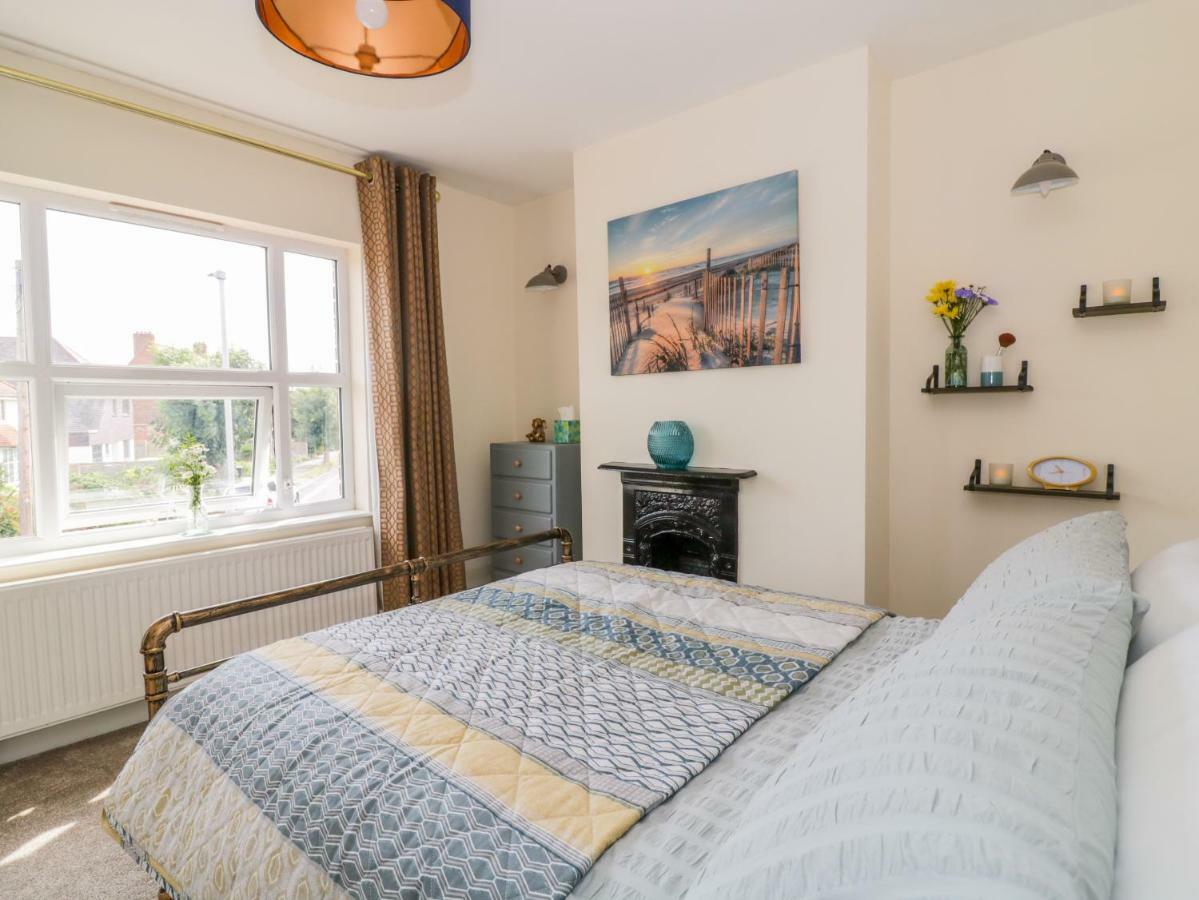 Sea View Cottage Frinton-on-Sea Exterior photo